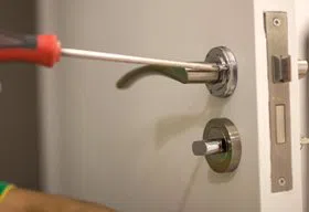 Gallery Locksmith Store Irving, TX 972-512-6379 Gallery Locksmith Store Irving, TX 972-512-6379 - 14-Install-New-Lock